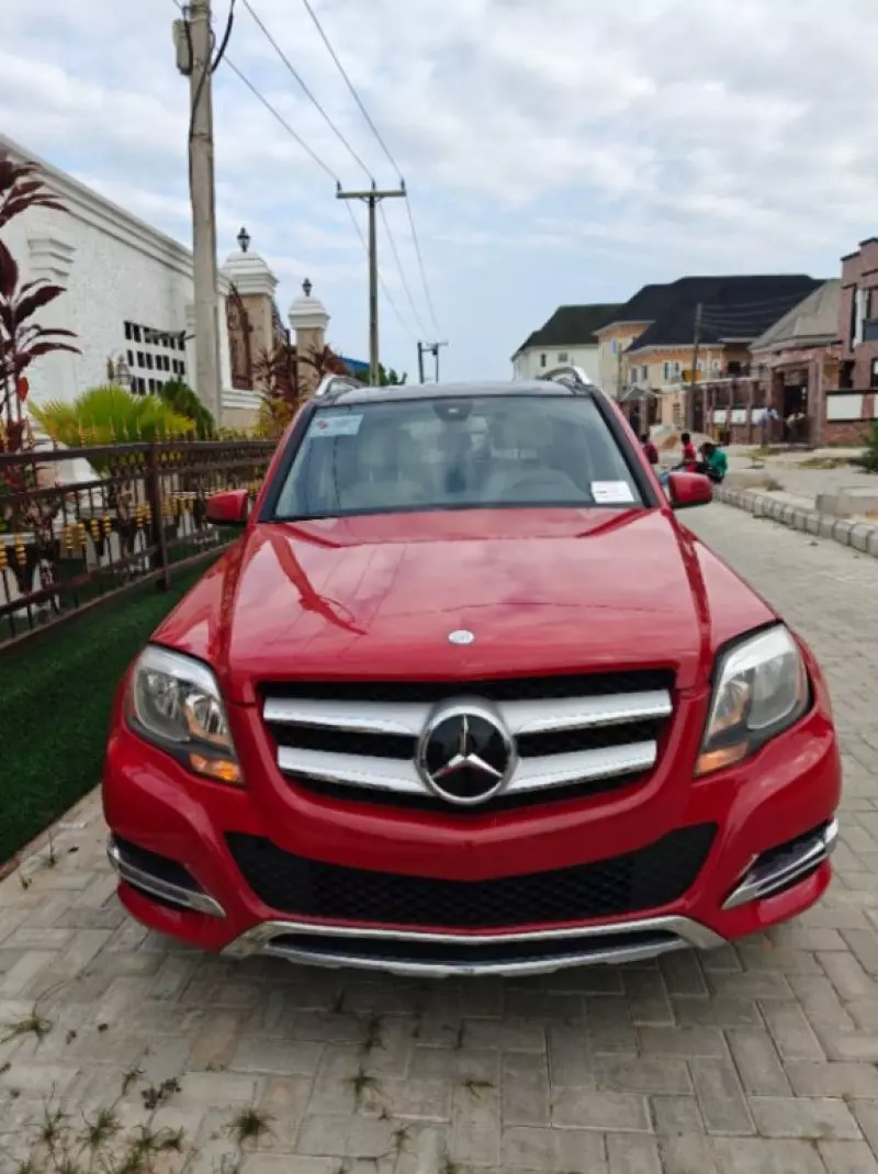Mercedes-Benz GLK 350   - 2014