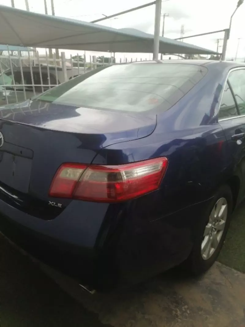 TOYOTA Camry   - 2009