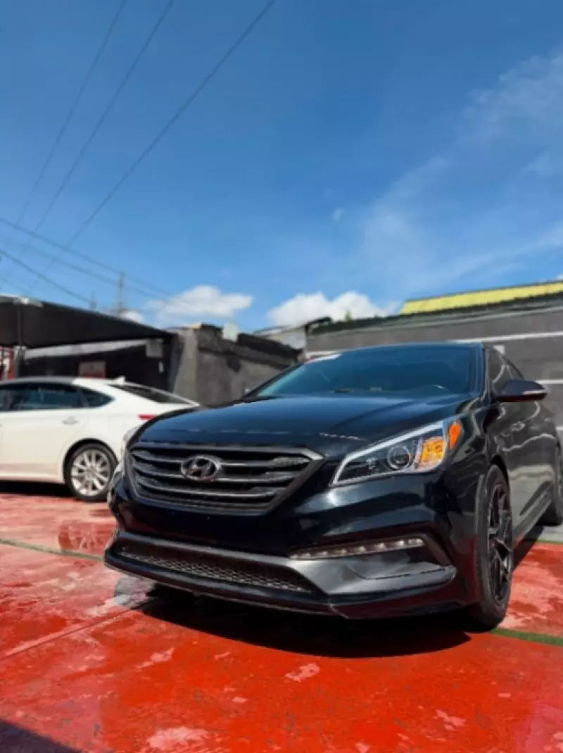 Hyundai Sonata   - 2015
