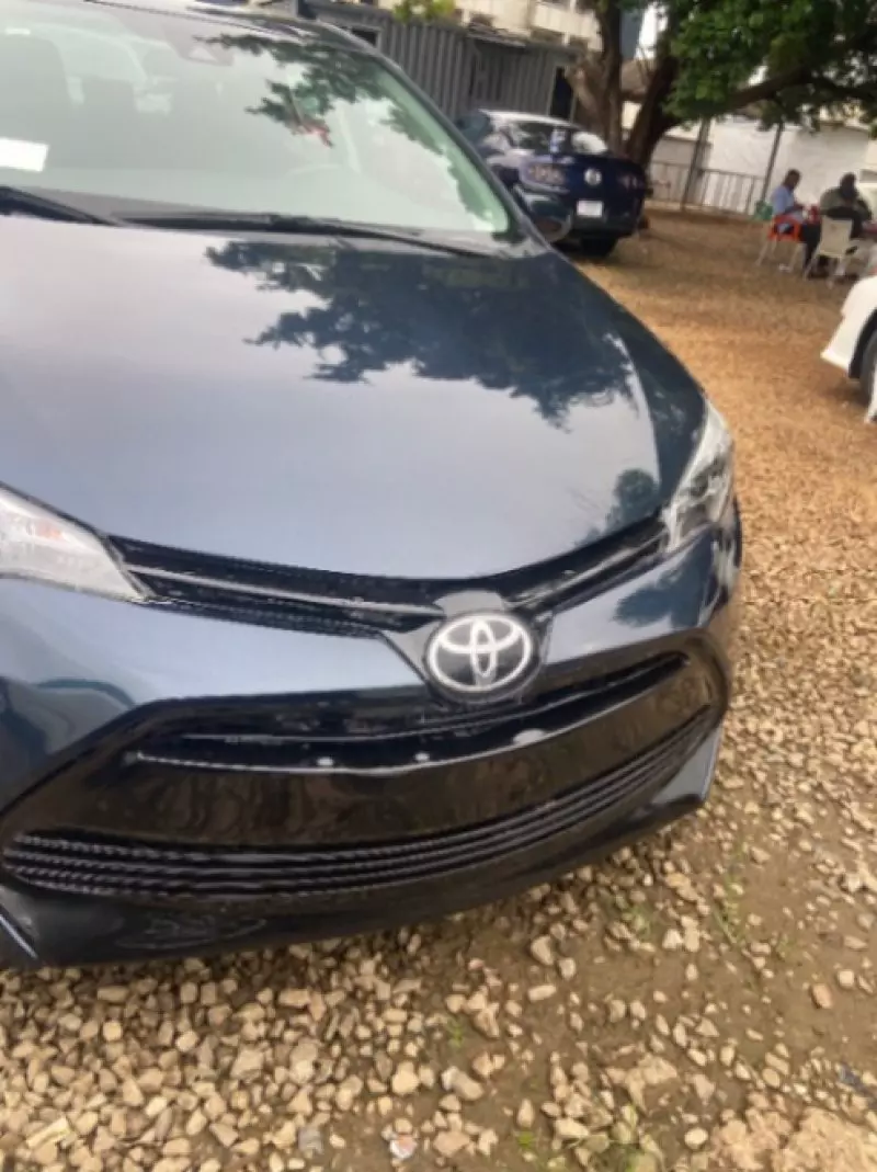 TOYOTA Corolla   - 2018