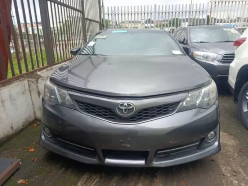 TOYOTA Camry   - 2014