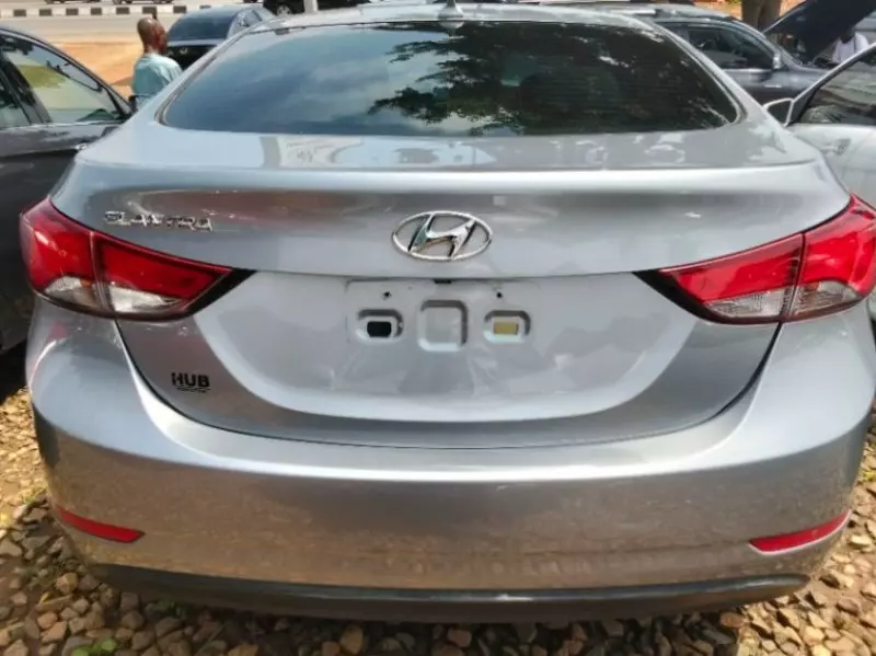 Hyundai Elantra   - 2016