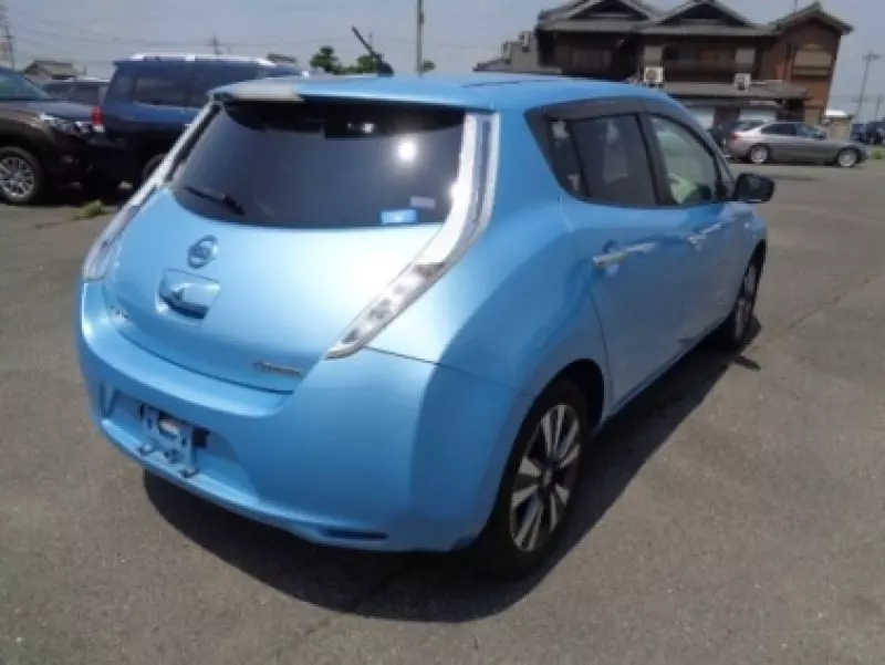 Nissan Leaf   - 2016