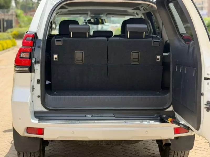 Toyota Landcruiser Prado   - 2019