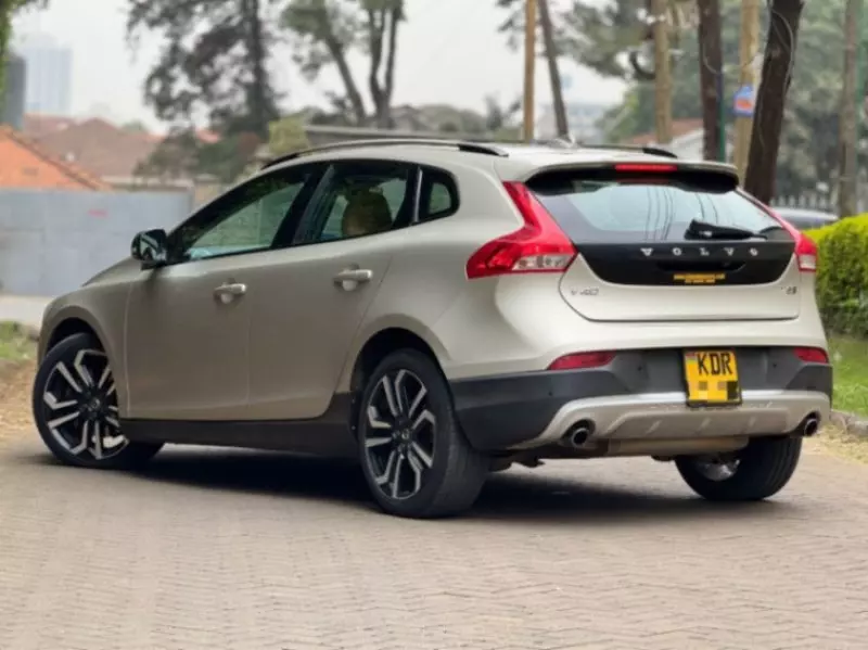 Volvo V40 Cross Country   - 2017
