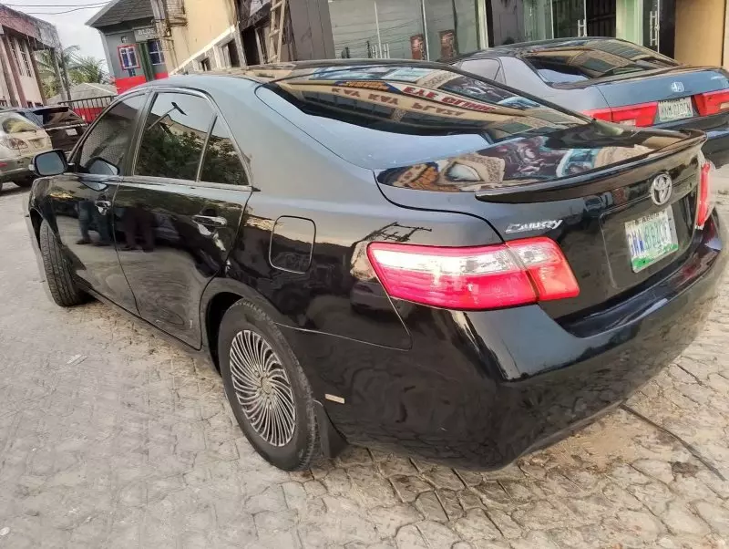 Toyota Camry   - 2008