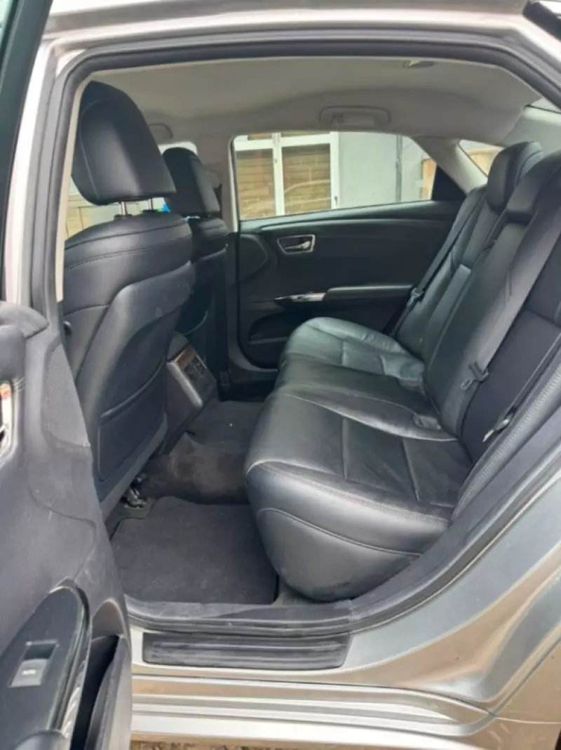 TOYOTA Avalon   - 2015