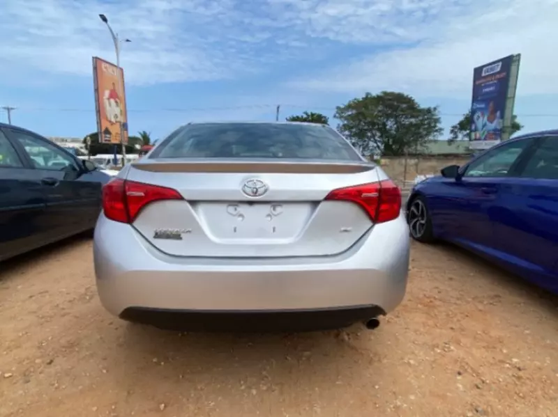 TOYOTA Corolla   - 2018