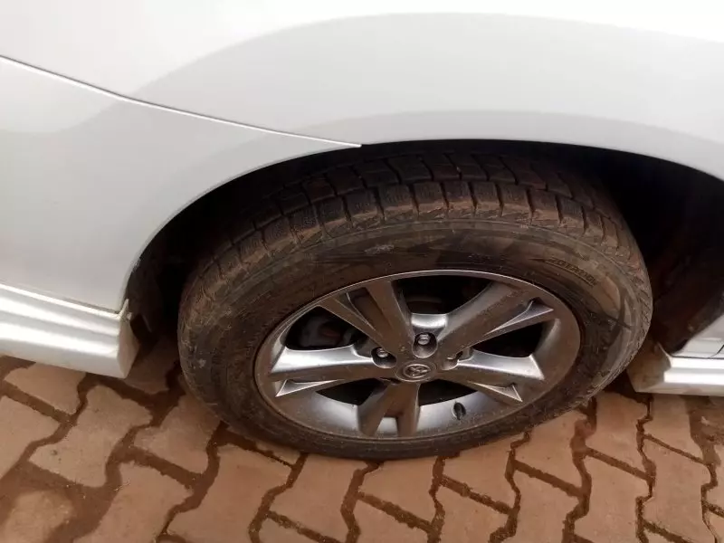 Toyota Harrier   - 2012