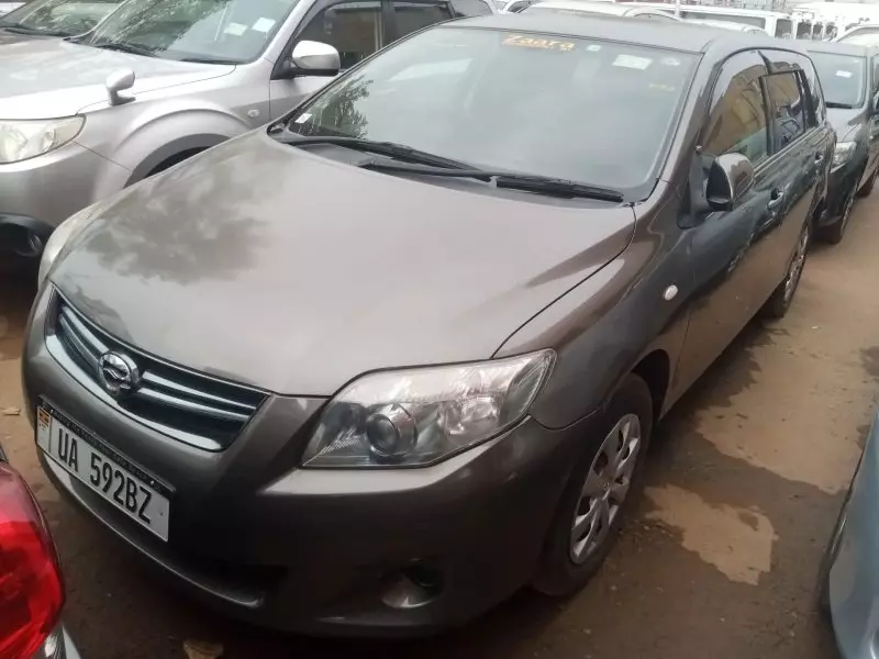 Toyota Fielder    - 2010