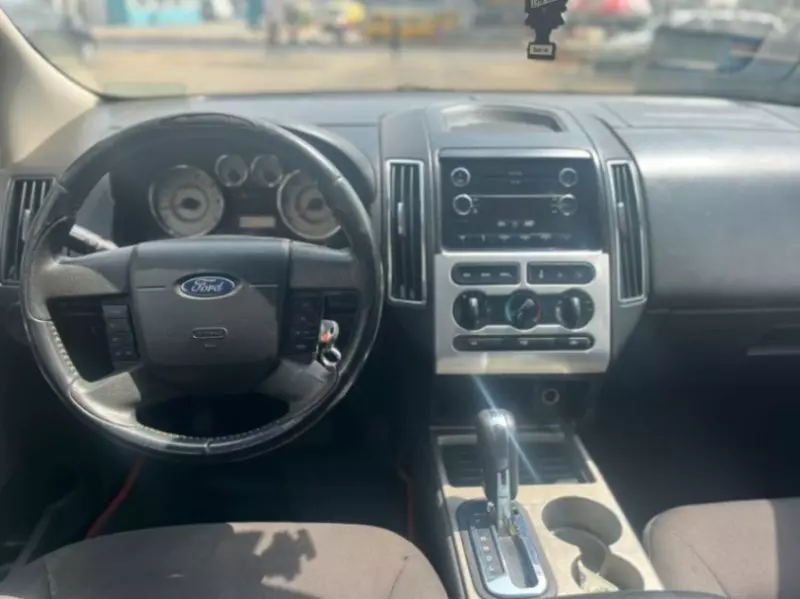 Ford Edge - 2010