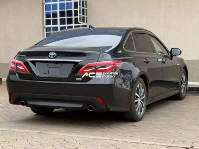 TOYOTA Crown   - 2018