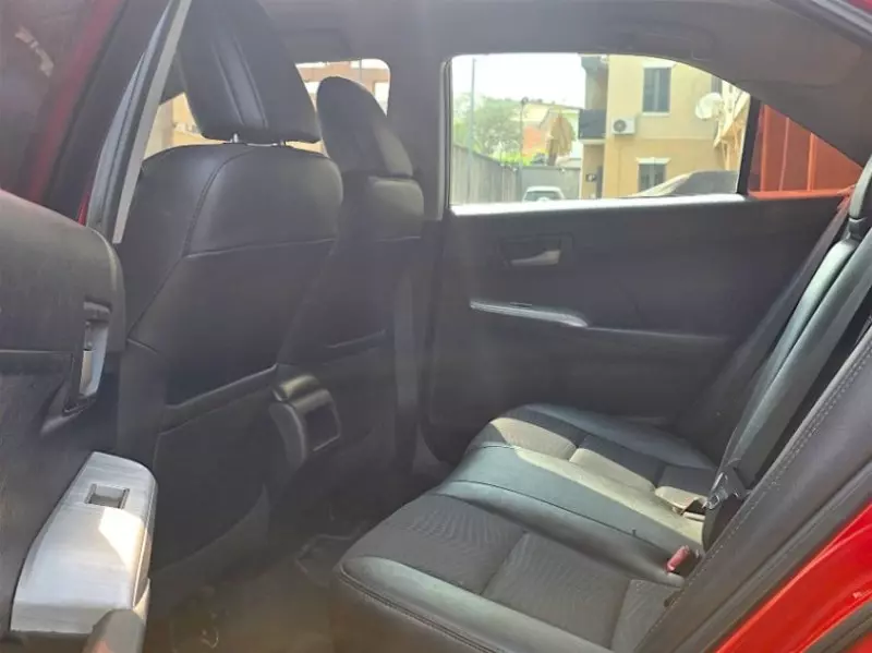 Toyota Camry   - 2013