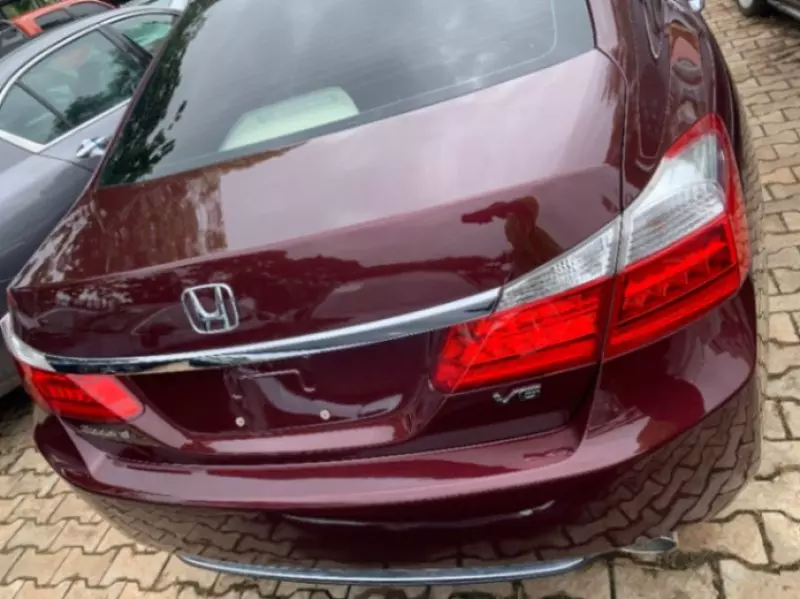 Honda Accord - 2013