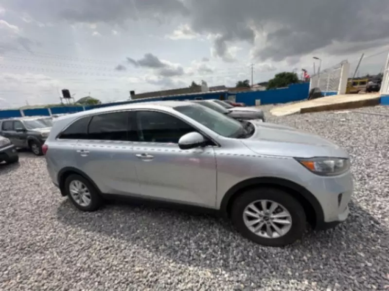 KIA Sorento   - 2019