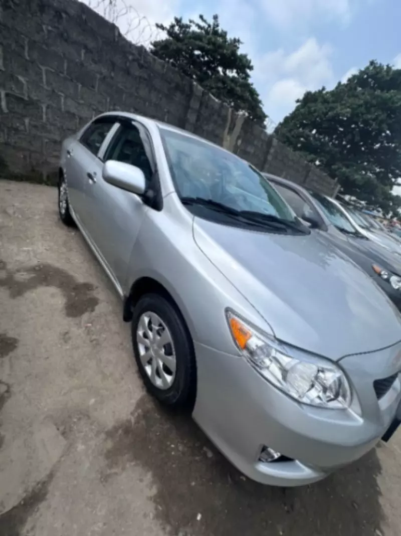 Toyota Corolla   - 2013