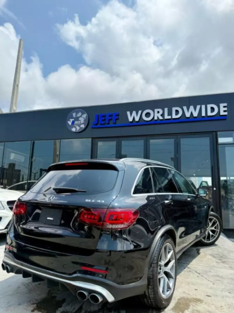 Mercedes-Benz GLC 43 AMG   - 2021