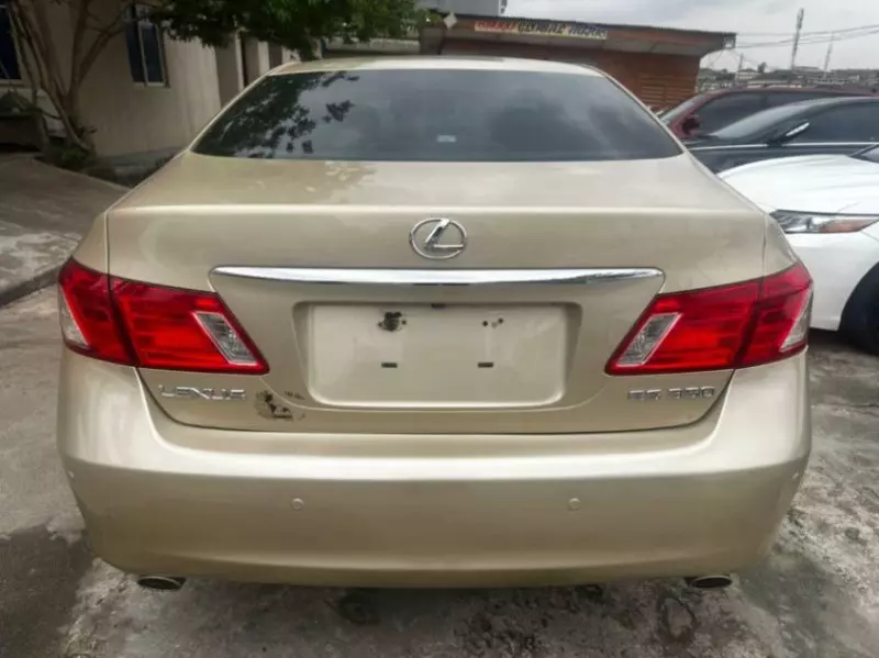 Lexus ES 350   - 2009