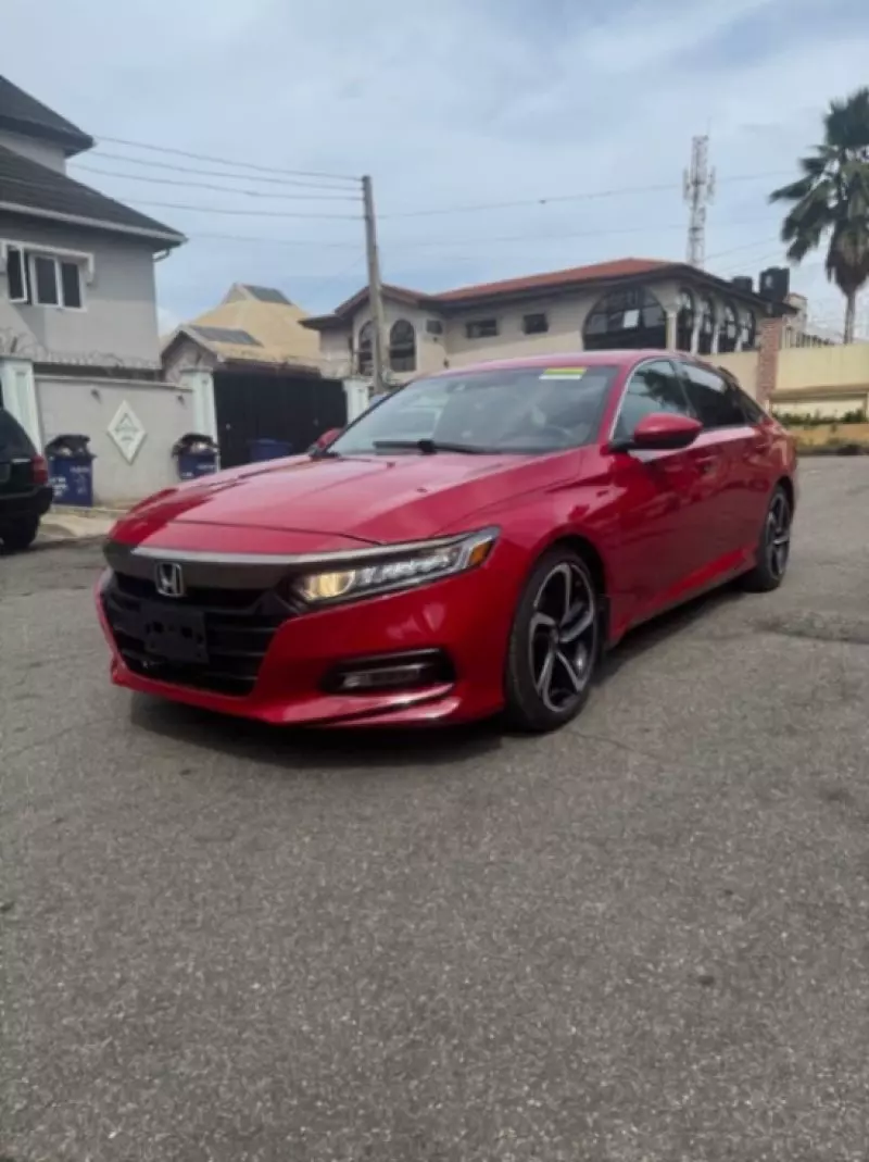 Honda Accord   - 2018
