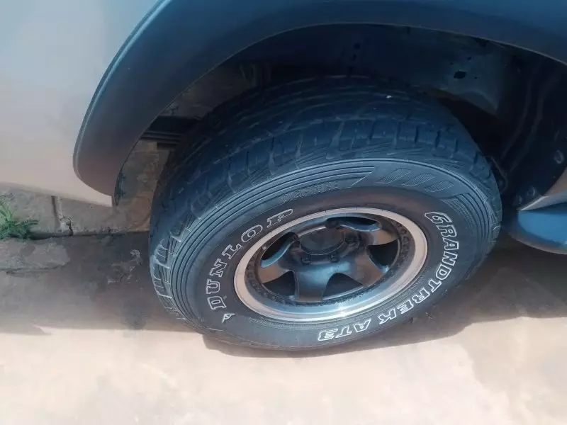 Toyota Hilux   - 2019