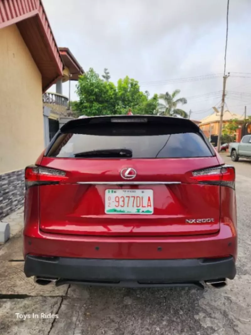 Lexus NX 200T   - 2017