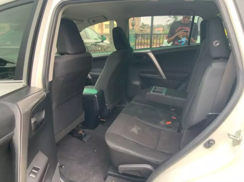 TOYOTA RAV 4   - 2018