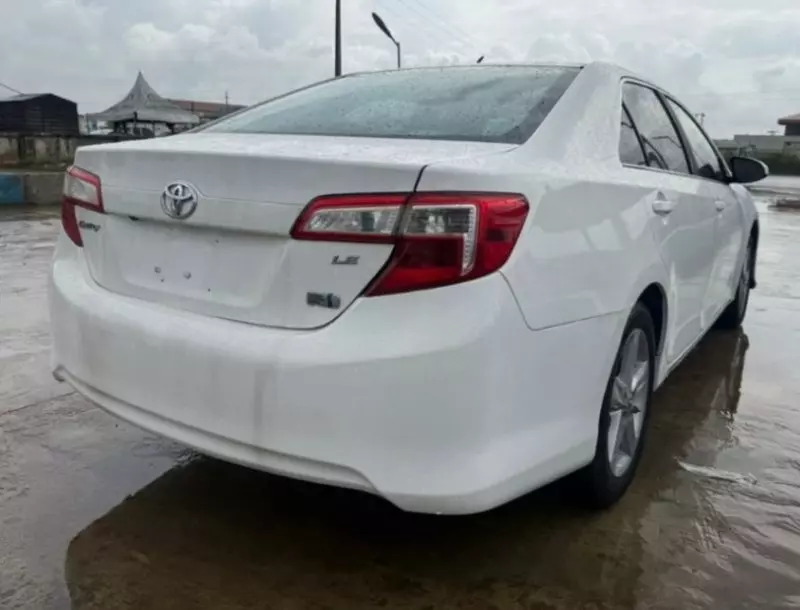 TOYOTA Camry   - 2014