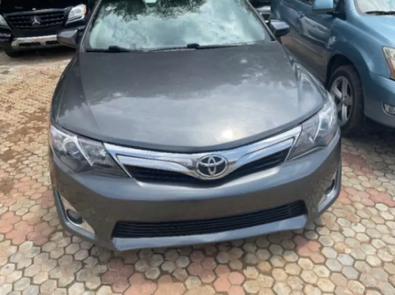 TOYOTA Camry   - 2012