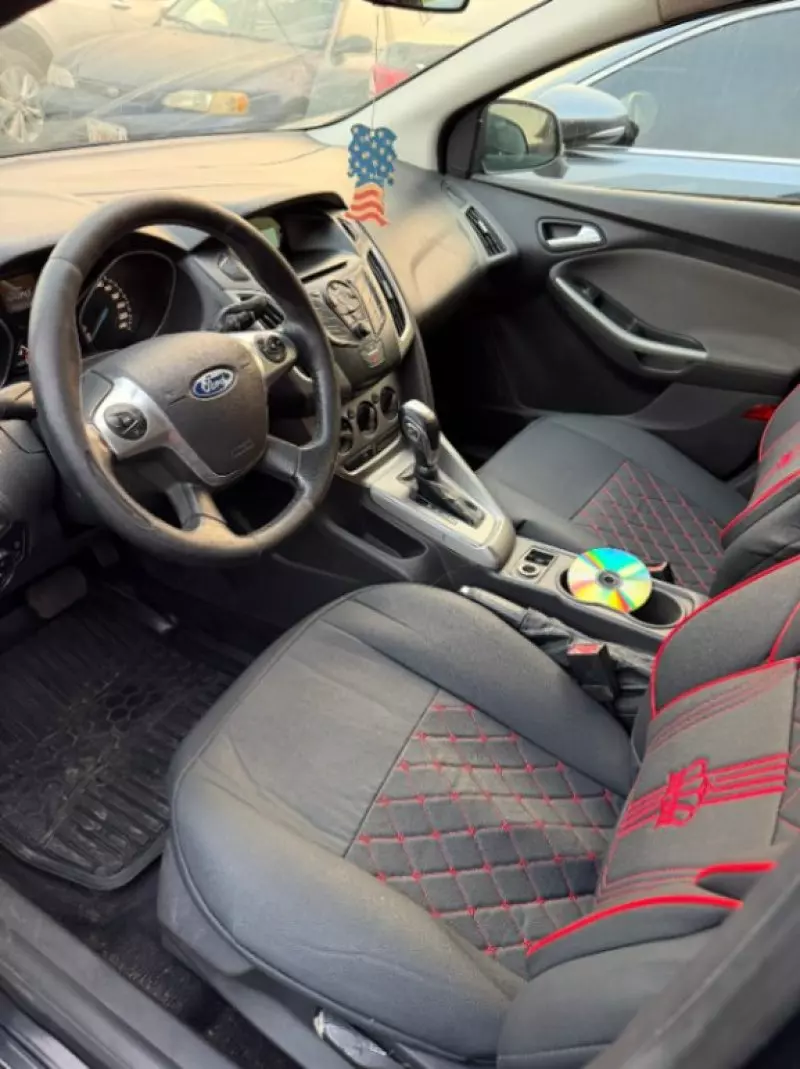 Ford Focus   - 2013