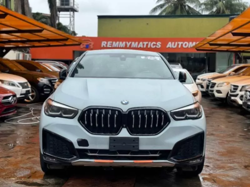 BMW X6   - 2020