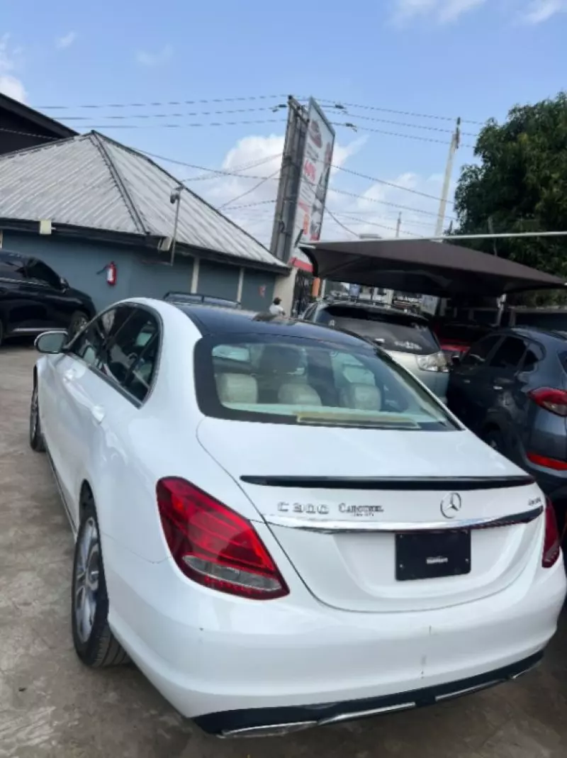 Mercedes-Benz C 300   - 2015