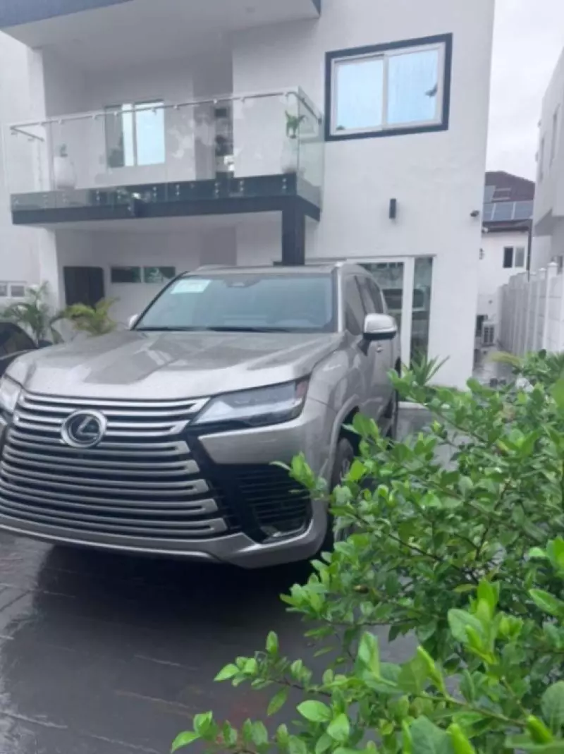Lexus LX 600   - 2023