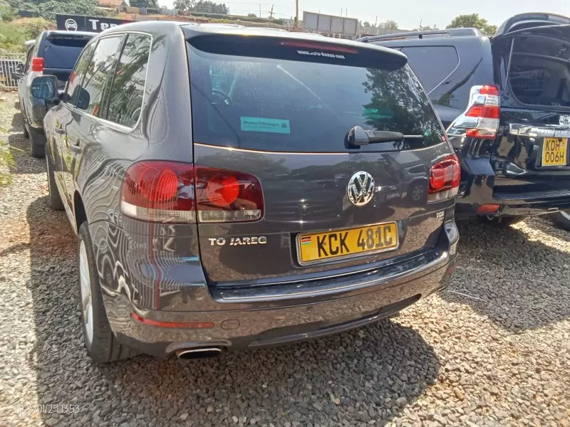 Volkswagen Touareg   - 2014