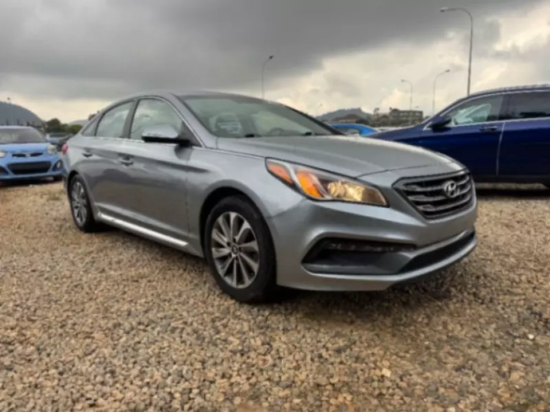 Hyundai Sonata   - 2015
