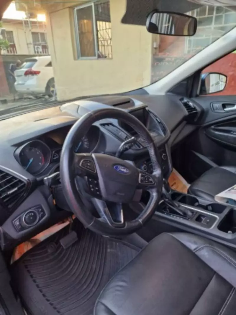 Ford Escape   - 2018