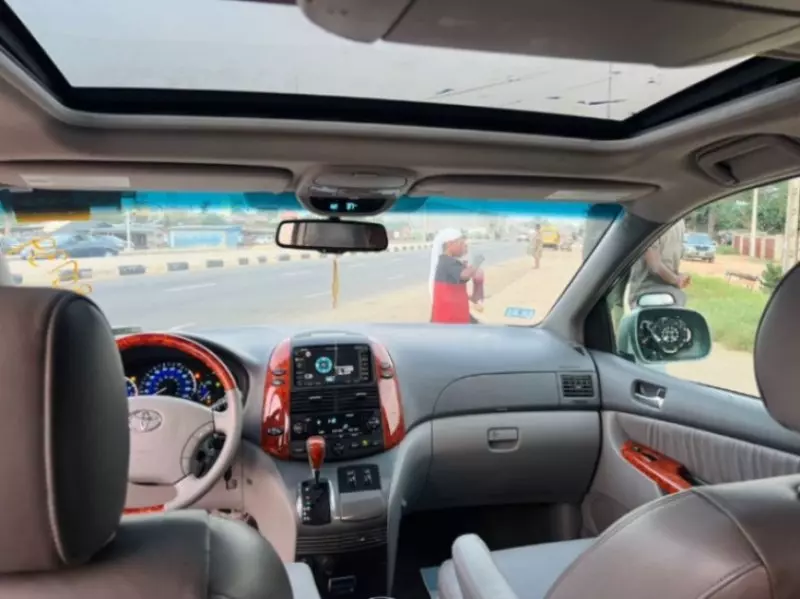 Toyota Sienna   - 2008