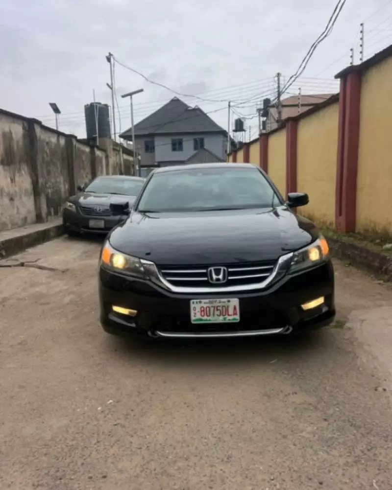Honda Accord   - 2013