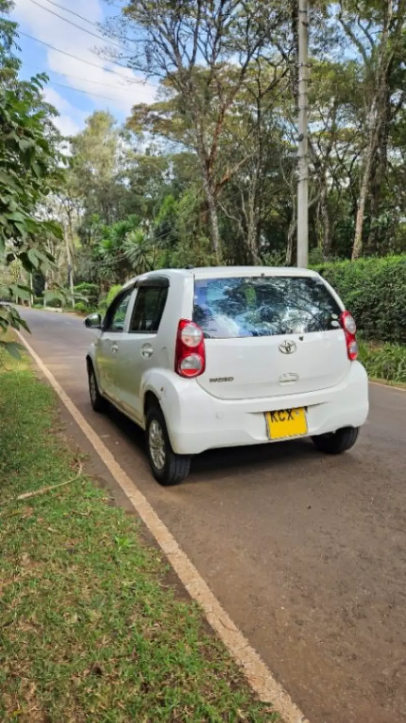 TOYOTA Passo   - 2012
