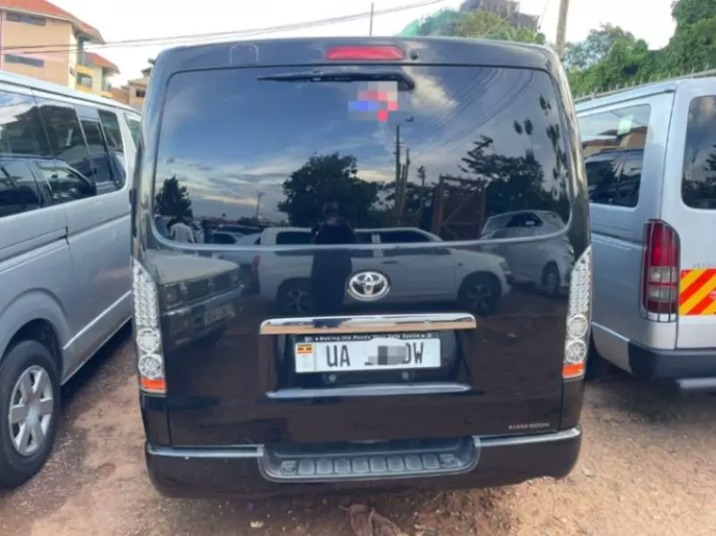 Toyota Hiace   - 2016