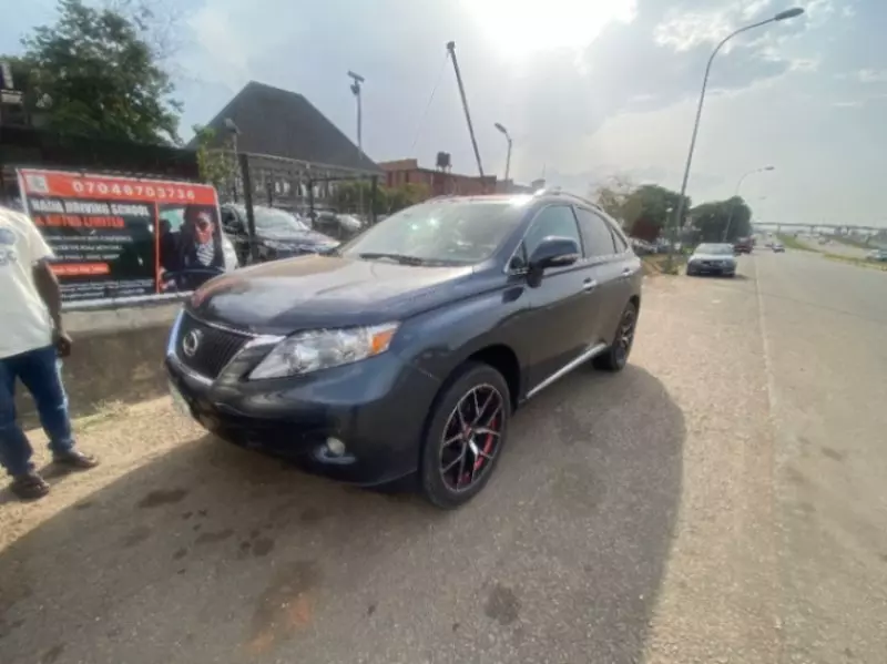 Lexus RX   - 2010