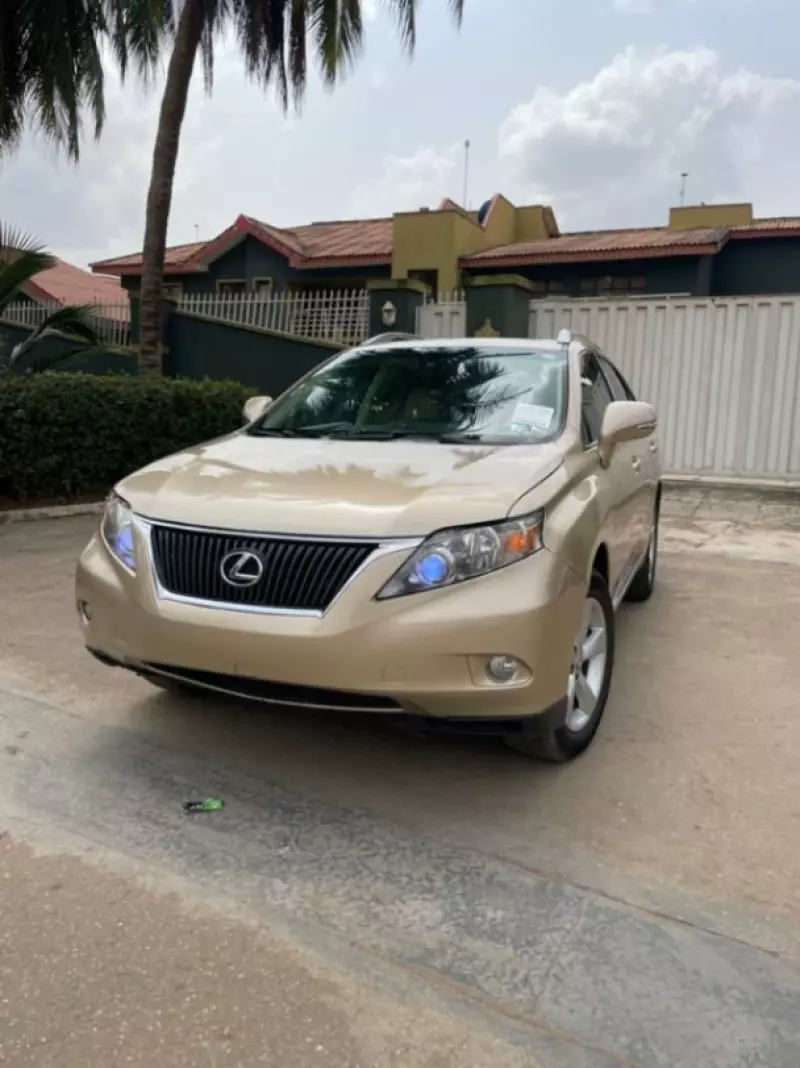 Lexus RX   - 2010