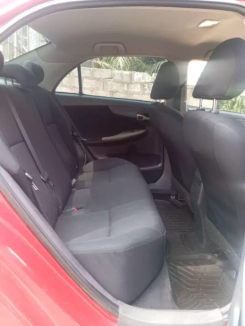 Toyota Corolla   - 2010
