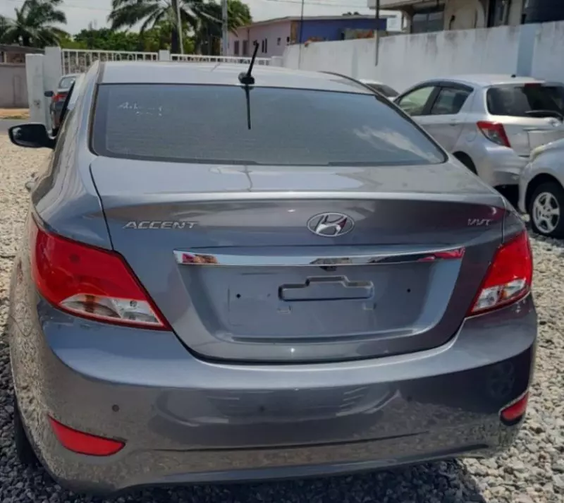 Hyundai Accent   - 2015