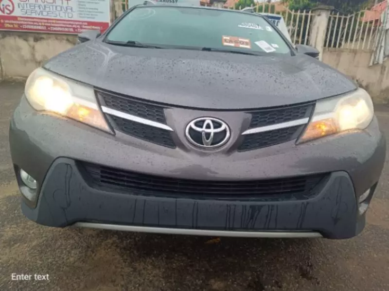Toyota RAV 4 - 2015