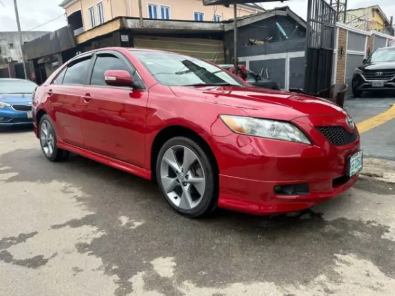 Toyota Camry   - 2007