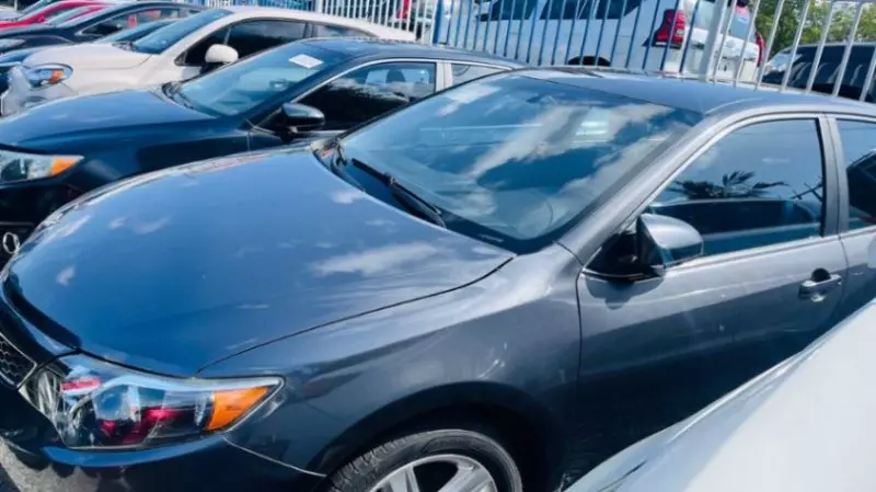 Toyota Camry   - 2014