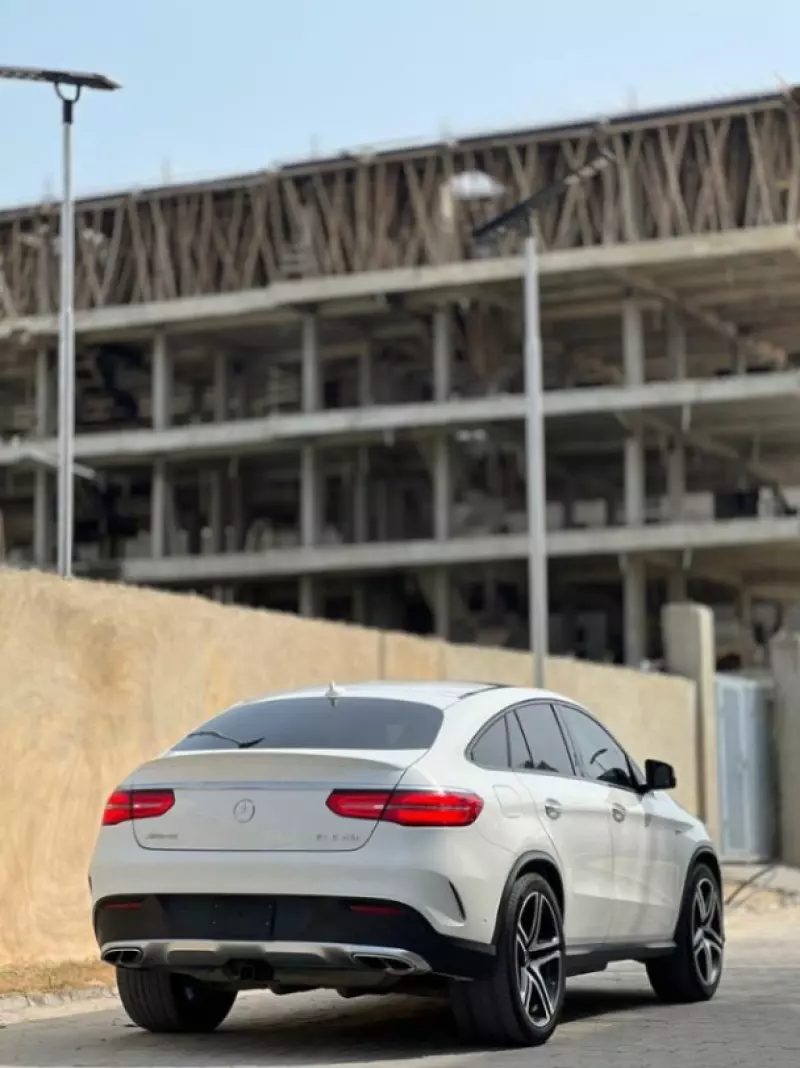 Mercedes-Benz GLE 43 AMG - 2017