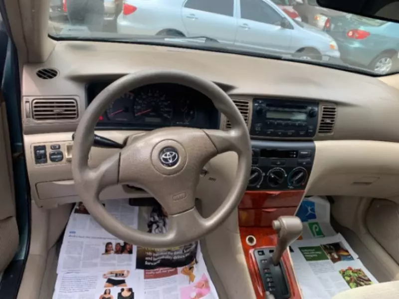 Toyota Corolla   - 2013