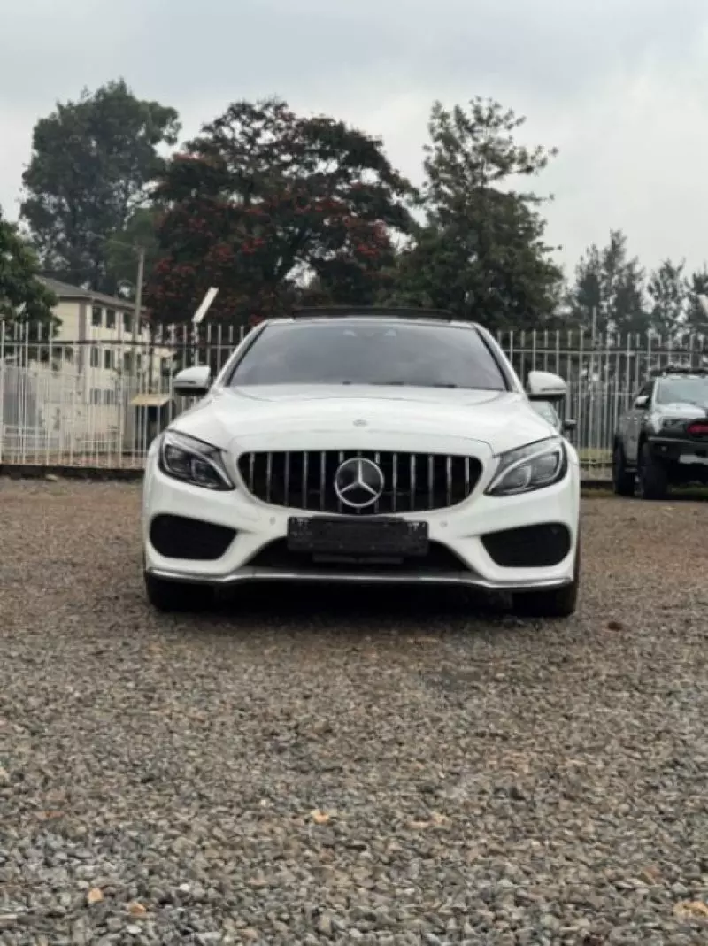 Mercedes-Benz C 200   - 2016