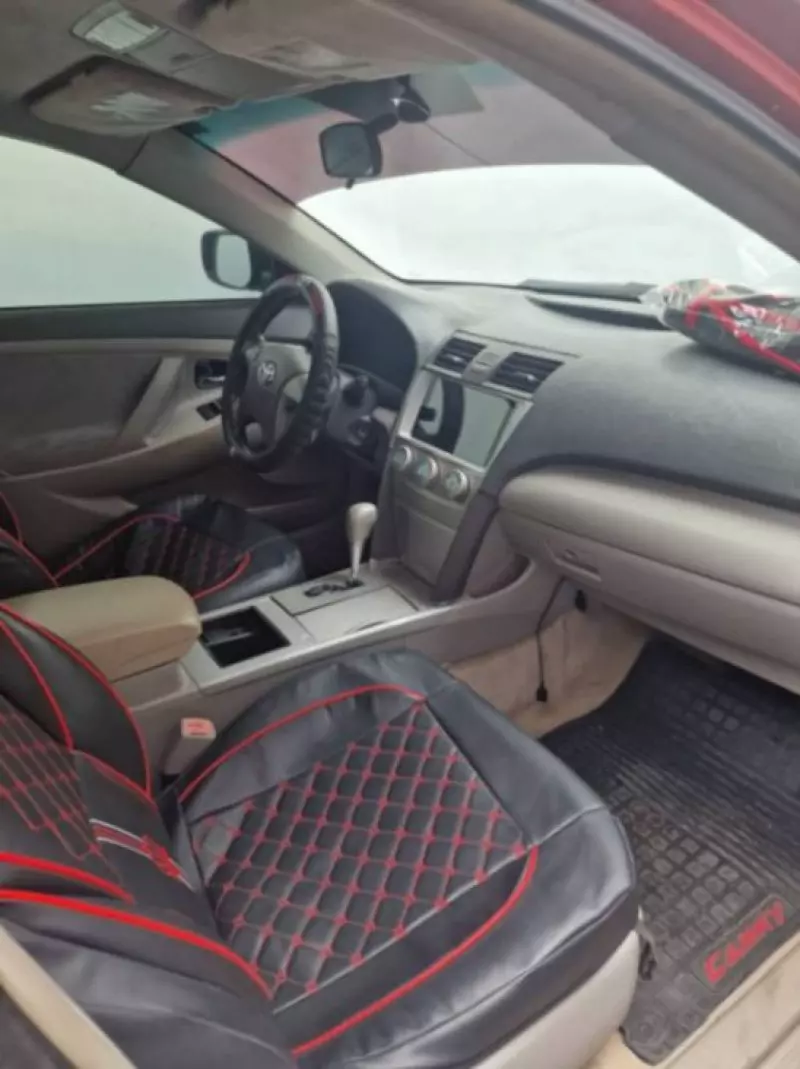Toyota Camry   - 2009